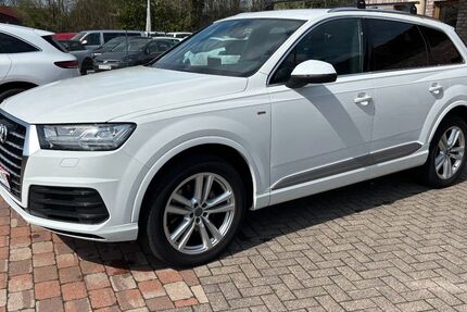 Audi Q7 136.500 km 28.600 &euro; Versmold 33775