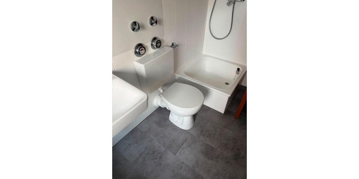 Hochparterre Bielefeld Schildesche - 1 Zimmer, 37 m&sup2;, 144.000&euro; | Angebot:27436388