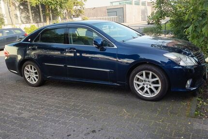 Toyota Crown 133.000 km 10.300 &euro; Rheda-Wiedenbrück 33378