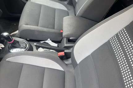 VW Touran 181.000 km 9.000 &euro; Oerlinghausen, Stadt 33813