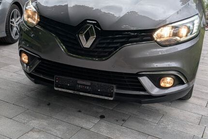 Renault Scenic 140.000 km 9.449 &euro; Hövelhof 33161