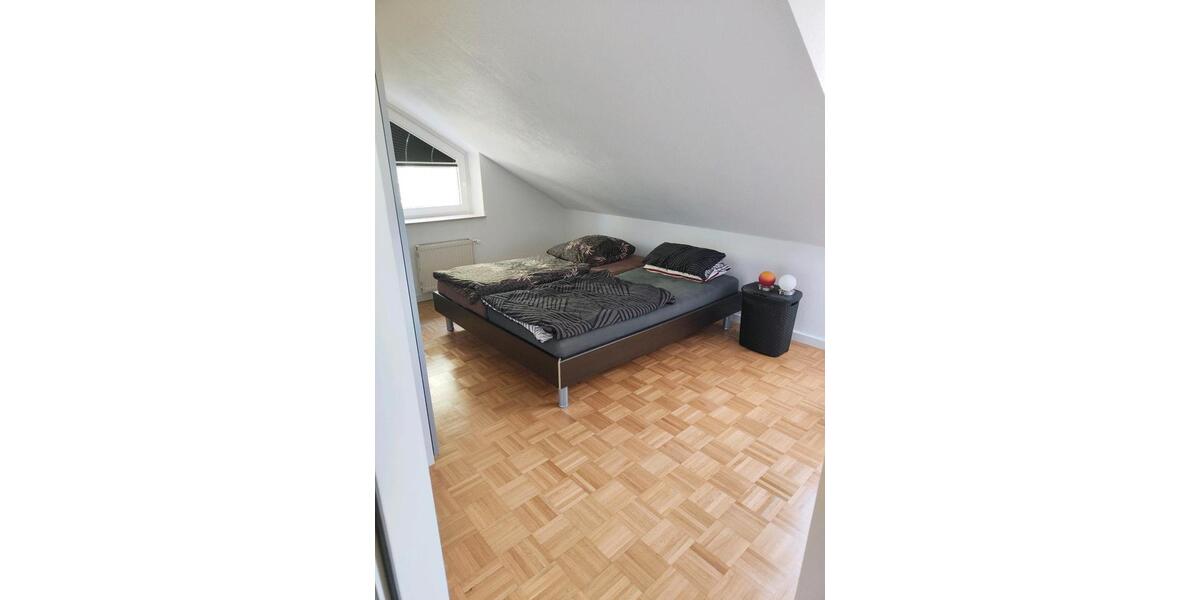 Dachgeschoßwohnung Bielefeld Schildesche - 3 Zimmer, 76 m&sup2;, 233.000&euro; | Angebot:27406461