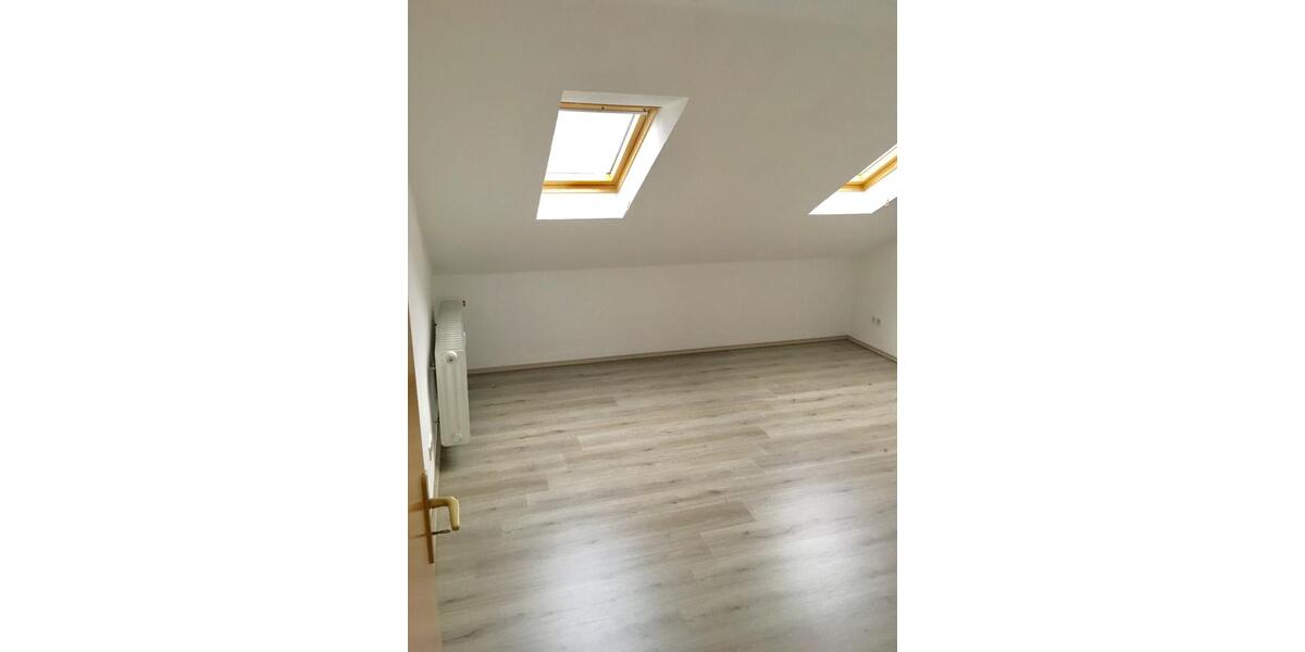 Dachgeschoßwohnung Bielefeld Heepen - 3 Zimmer, 70 m&sup2;, 130.000&euro; | Angebot:26877296