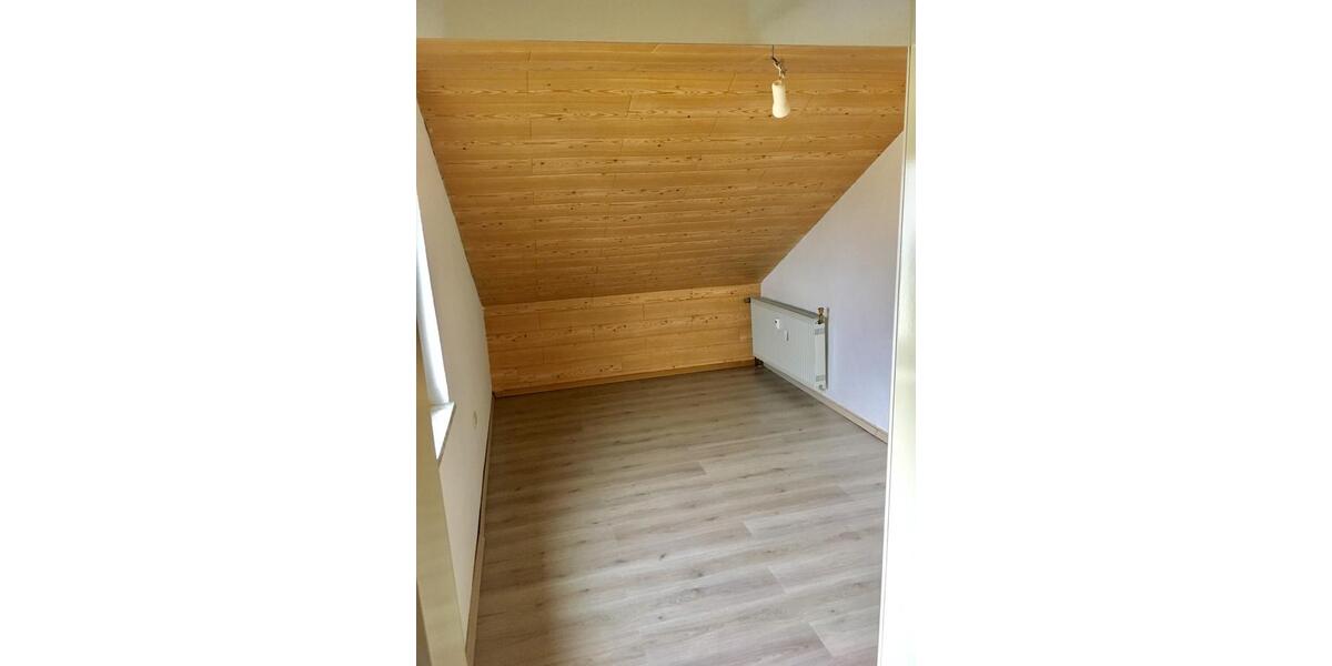 Dachgeschoßwohnung Bielefeld Heepen - 3 Zimmer, 70 m&sup2;, 130.000&euro; | Angebot:26877296