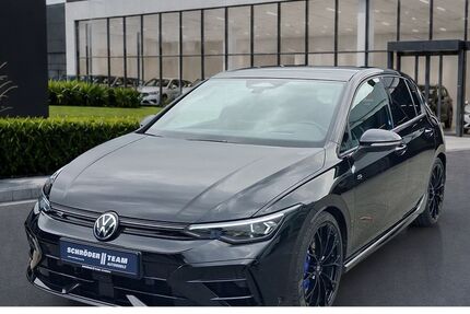 VW Golf 24.608 km 45.990 &euro; Bielefeld 33689