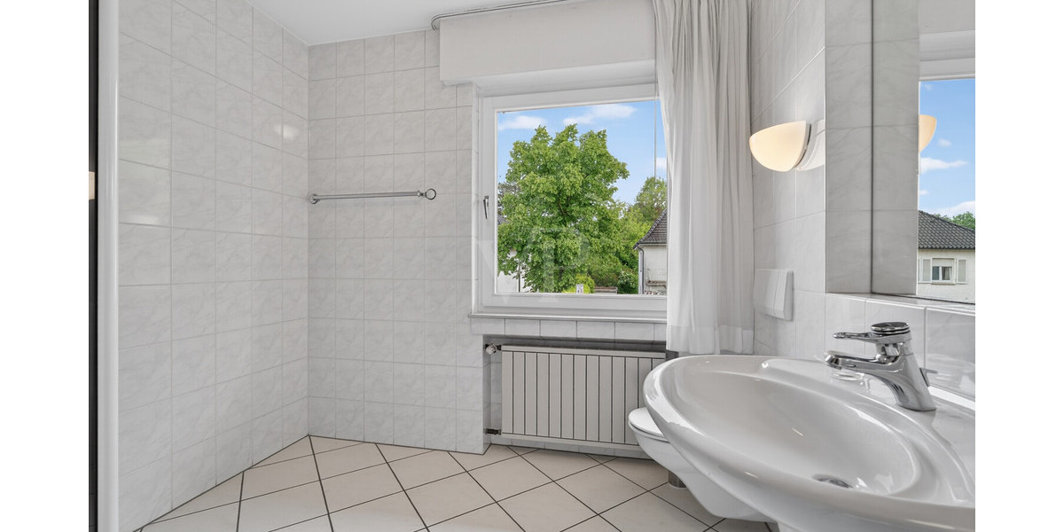 Viel Platz für die ganze Familie – Einfamilienhaus mit Einliegerwohnung und großem Traumgrundstück - Einfamilienhaus Oelde Oelde | Angebot:26689959