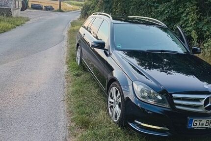 Mercedes-Benz C 220 330.000 km 5.400 &euro; Versmold 33775