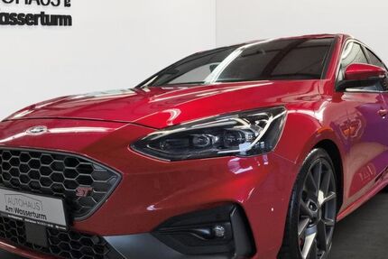Ford Focus 104.759 km 16.999 &euro; Beckum 59269