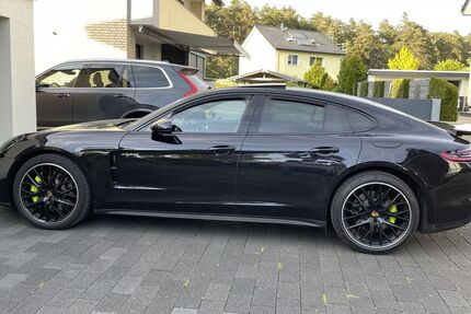 Porsche Panamera 60.000 km 64.250 &euro; Stukenbrock-Senne 33758