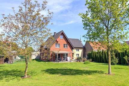 Haus Erwitte - 9 Zimmer, 266 m&sup2;, 448.000&euro; | Angebot:26799790