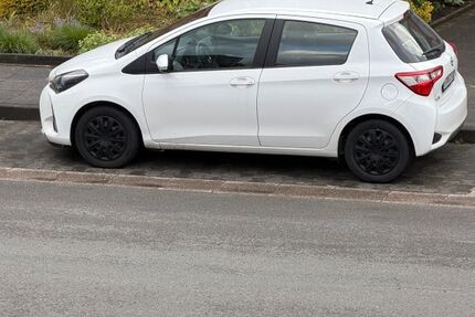 Toyota Yaris 72.500 km 11.300 &euro; Gütersloh 33330