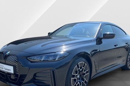 BMW i4 7.777 km 58.789 &euro; Versmold 33775