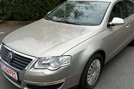 VW Passat 144.500 km 3.980 &euro; Versmold 33775
