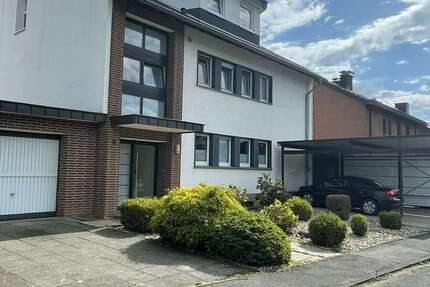 Haus Salzkotten - 7 Zimmer, 248 m&sup2;, 590.000&euro; | Angebot:26242258