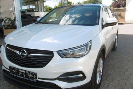 Opel Grandland (X) 95.000 km 12.700 &euro; Bielefeld 33739
