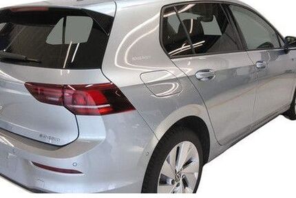 VW Golf 8.935 km 32.980 &euro; Bielefeld 33689