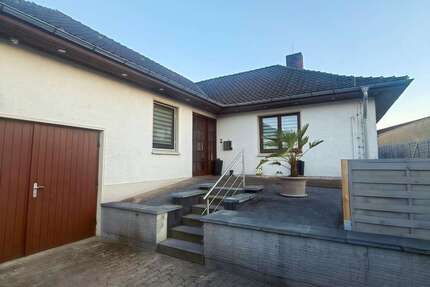 Haus Oerlinghausen - 6 Zimmer, 100 m&sup2;, 385.000&euro; | Angebot:27480320