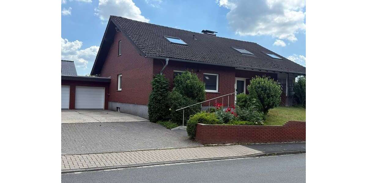Einfamilienhaus Delbrück - 8 Zimmer, 220 m&sup2;, 375.000&euro; | Angebot:27162069