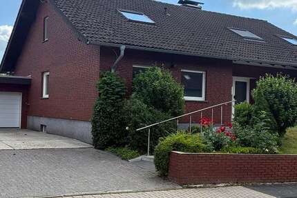 Haus Delbrück - 8 Zimmer, 220 m&sup2;, 375.000&euro; | Angebot:27162069