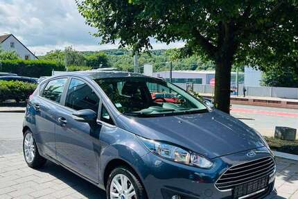 Ford Fiesta 71.000 km 6.100 &euro; Bielefeld 33647