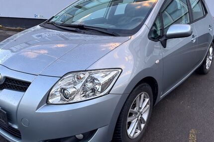Toyota Auris 113.332 km 6.699 &euro; Bielefeld 33689