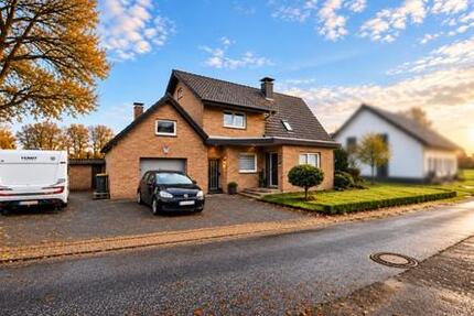 Haus Schloß Holte-Stukenbrock Stukenbrock - 6 Zimmer, 202 m&sup2;, 369.000&euro; | Angebot:27409881