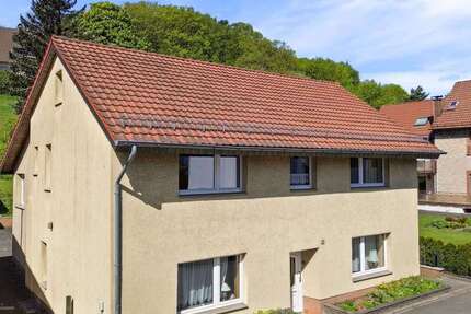 Haus Oerlinghausen - 8.5 Zimmer, 134 m&sup2;, 265.000&euro; | Angebot:26664585