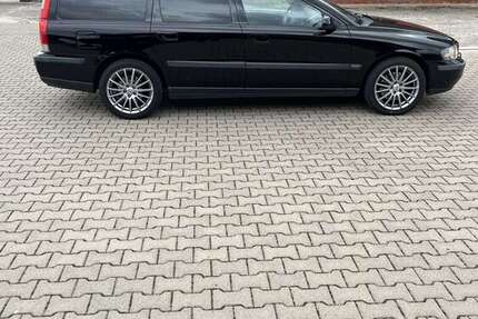 Volvo V70 260.425 km 9.000 &euro; Rietberg 33397