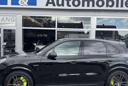 Porsche Cayenne 111.870 km 49.950 &euro; Bielefeld 33649