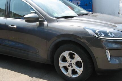 Ford Kuga 139.000 km 16.900 &euro; Bielefeld 33613