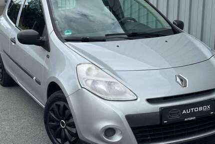 Renault Clio 89.614 km 2.999 &euro; Rheda-Wiedenbrück 33378