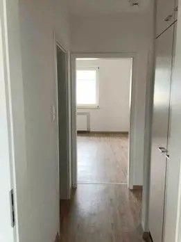 Etagenwohnung Lage - 3 Zimmer, 75 m&sup2;, 110.000&euro; | Angebot:27474957
