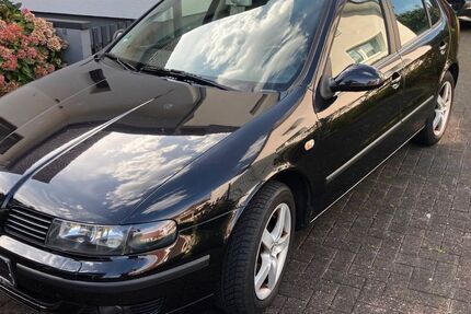 Seat Leon 138.250 km 1.749 &euro; Hövelhof 33161