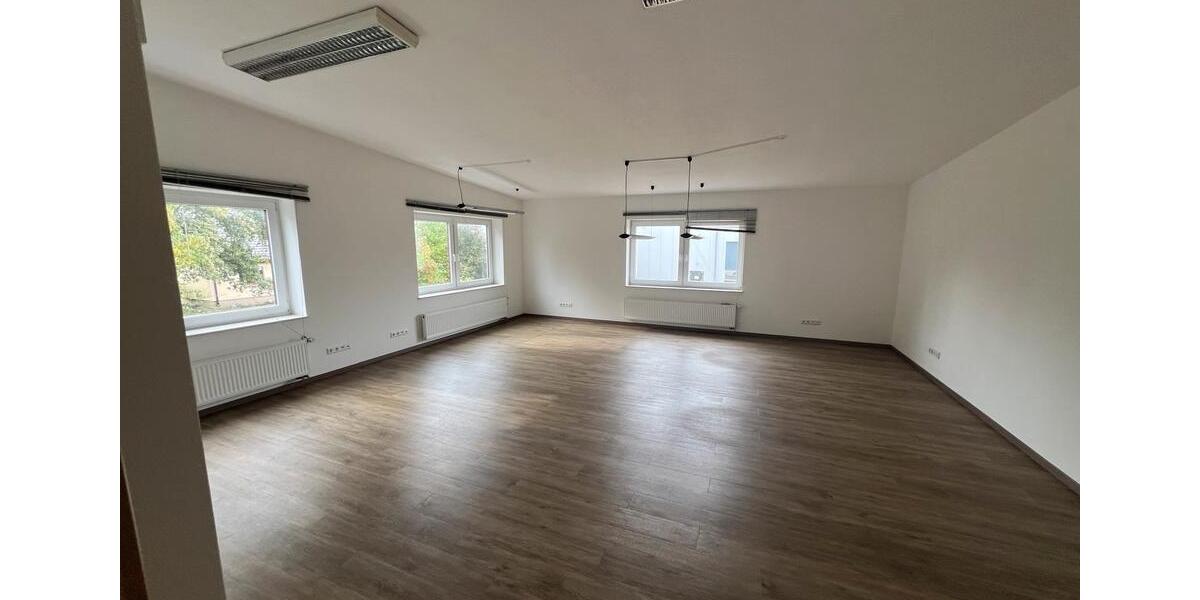 Gewerbeobjekt Verl - 1.200&euro; | Angebot:26495533