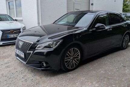 Toyota Crown 123.000 km 21.444 &euro; Bielefeld 33729