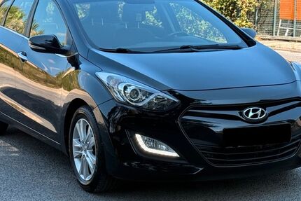 Hyundai i30 150.000 km 6.990 &euro; Bielefeld 33647