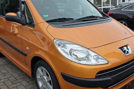 Peugeot 1007 87.000 km 2.999 &euro; Bielefeld 33659