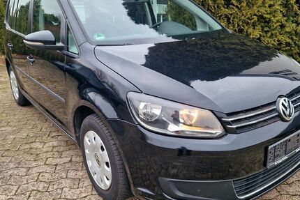 VW Touran 176.800 km 6.350 &euro; Leopoldshöhe 33818
