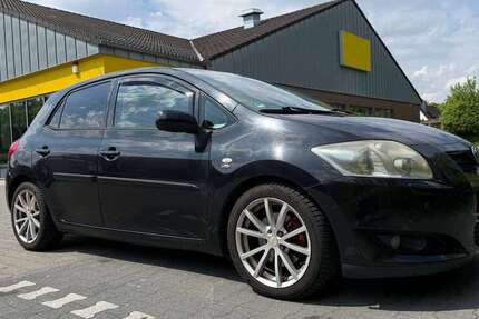 Toyota Auris 233.000 km 2.399 &euro; Bielefeld, Stadt 33605