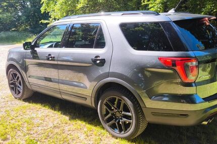 Ford Explorer 66.500 km 27.300 &euro; Lage 32791