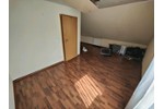 Doppelhaushälfte Lage - 9 Zimmer, 172 m&sup2;, 435.000&euro; | Angebot:27242749