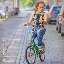 Olaf Schubert & seine Freunde - Jetzt oder now! 15.04.2027 STADTHALLE BIELEFELD