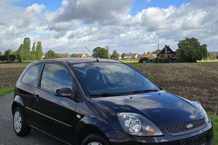Ford Fiesta 183.200 km 1.500 &euro; Leopoldshöhe 33818