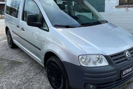 VW Caddy 146.910 km 4.950 &euro; Bielefeld 33617
