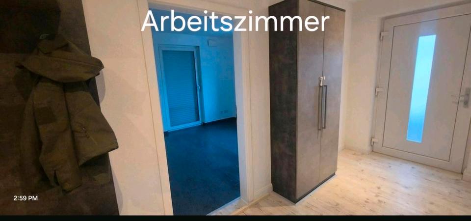 Einfamilienhaus Lage - 7 Zimmer, 144 m&sup2;, 530.000&euro; | Angebot:26750436