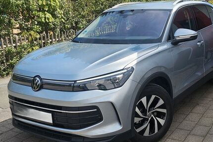 VW Tiguan 32.000 km 35.000 &euro; Bielefeld 33602