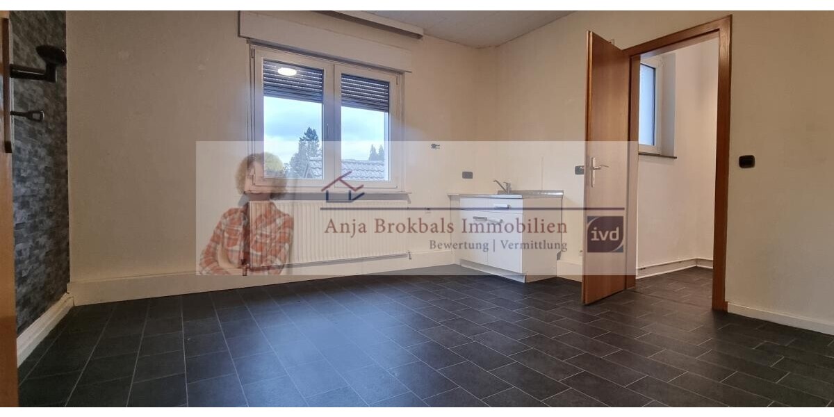 Zentral - ruhig - großes Grundstück_provisionsfrei für Käufer - Zweifamilienhaus Gütersloh | Angebot:23476775