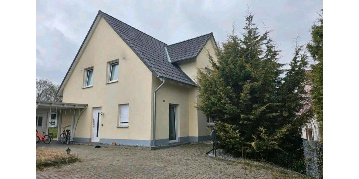 Einfamilienhaus Lage - 7 Zimmer, 144 m&sup2;, 530.000&euro; | Angebot:26750436