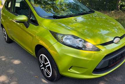 Ford Fiesta 246.500 km 1.990 &euro; Lage 32791