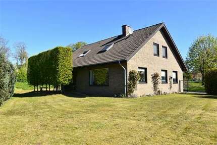 Haus Halle - 6 Zimmer, 231 m&sup2;, 480.000&euro; | Angebot:26697049